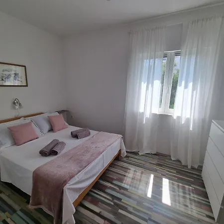 Apartment Tonka - Cozy W/ac & Parking Korcula Town